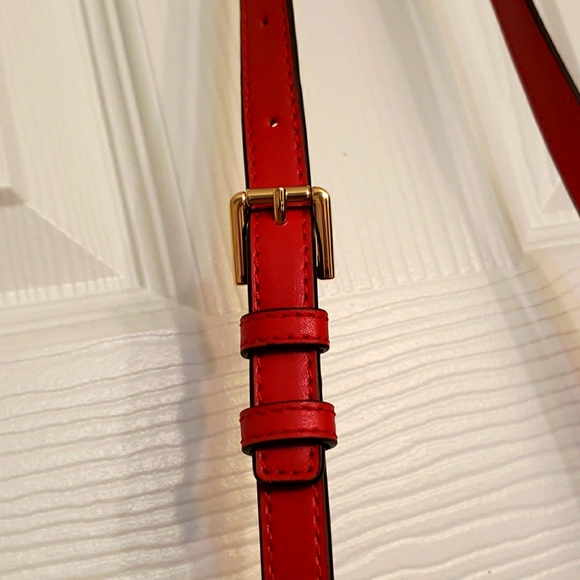 Michael Kors Jet Set bright red cross-body purse - Picture 7 of 14